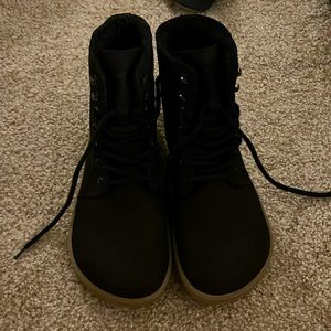 Brand new winter boots, waterproof